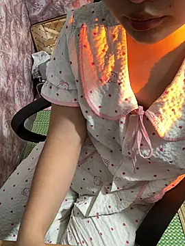 Snapshot of Ngoc_xinh chatting on 07-19-26, 05:44 Ngoc xinh online show from 07-19-26, 05:44