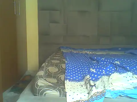 Snapshot of prettyebony16 chatting on 07-20-26, 11:29 prettyebony16 online show from 07-20-26, 11:29