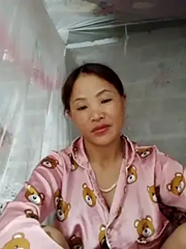 Snapshot of Mie-Miee chatting on 07-23-26, 09:02 Mie-Miee online show from 07-23-26, 09:02
