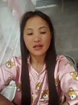 Snapshot of Mie-Miee chatting on 07-28-26, 03:32 Mie-Miee online show from 07-28-26, 03:32