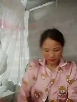 Snapshot of Mie-Miee chatting on 07-28-26, 09:58 Mie-Miee online show from 07-28-26, 09:58