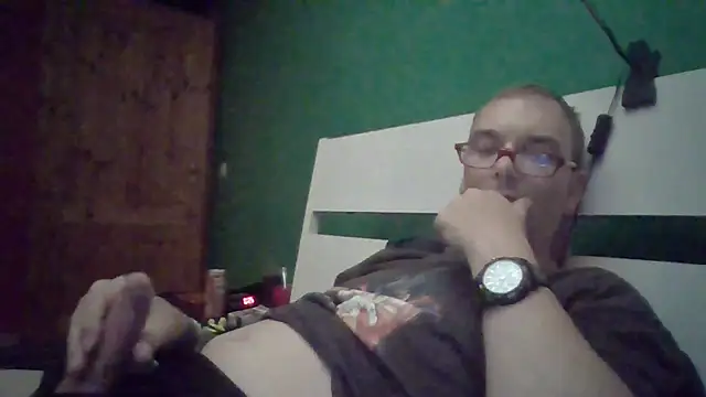 Snapshot of polo7755 chatting on 07-26-26, 10:27 polo7755 online show from 07-26-26, 10:27
