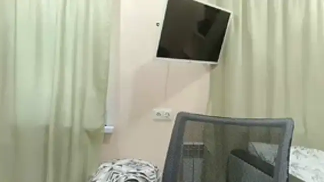 LensyTourels online show from 07-25-26, 06:00