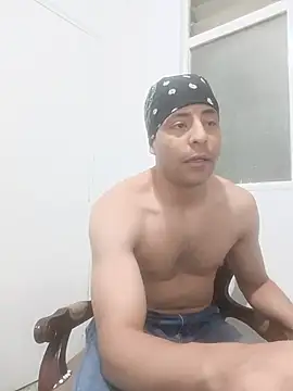 Snapshot of Cris_LaCobra_ chatting on 07-24-26, 10:41 Cris LaCobra online show from 07-24-26, 10:41