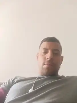 Snapshot of Cris_LaCobra_ chatting on 07-30-26, 03:44 Cris LaCobra online show from 07-30-26, 03:44