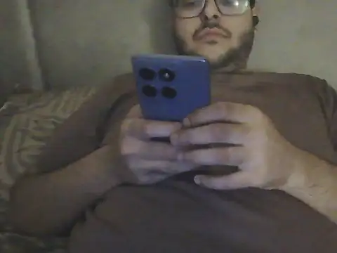 Snapshot of Anshlonely chatting on 07-28-26, 02:24 Anshlonely online show from 07-28-26, 02:24