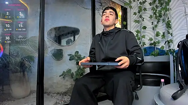 AxelStong online show from 07-28-26, 11:28