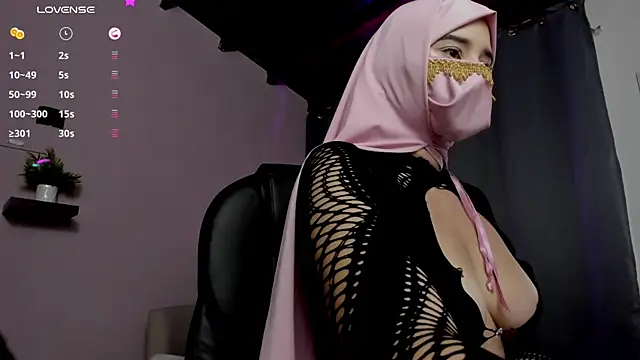 Snapshot of zaina_01 chatting on 07-25-26, 07:11 zaina 01 online show from 07-25-26, 07:11