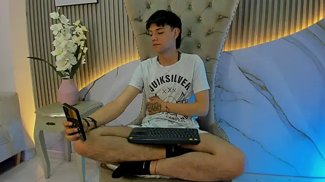 Luucky Strike online show from 07-21-26, 03:42