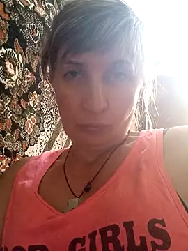 Snapshot of BellaBlum777 chatting on 07-20-26, 10:50 BellaBlum777 online show from 07-20-26, 10:50