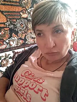 Snapshot of BellaBlum777 chatting on 07-24-26, 02:59 BellaBlum777 online show from 07-24-26, 02:59
