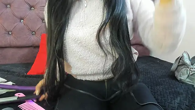 gabriela grace online show from 11-06-25, 02:51