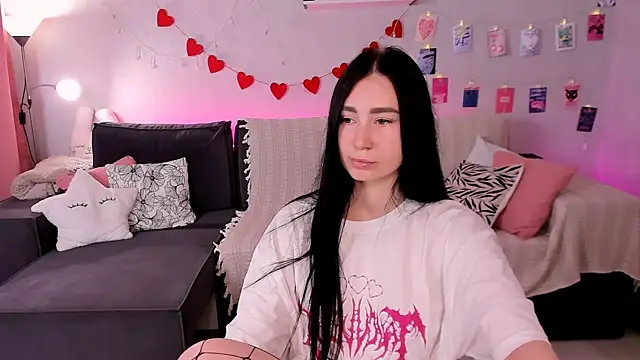 EmiMimi  online show from 07-26-26, 02:20