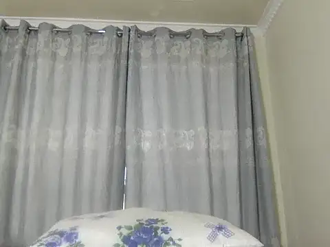 itsreina online show from 07-28-26, 12:01