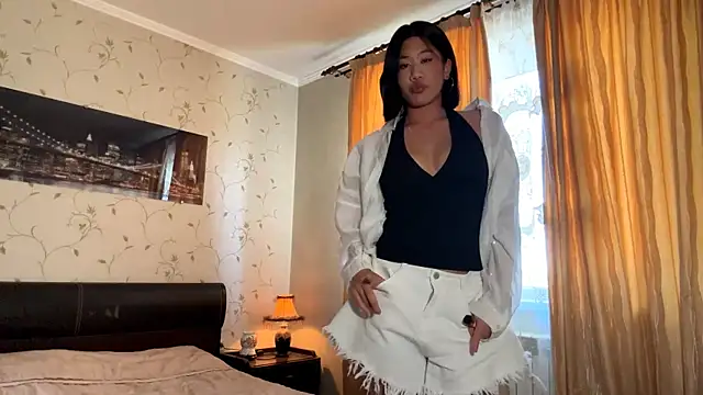 LesleyBobola online show from 07-30-26, 01:10