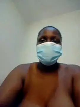 queenofbeautyss online show from 08-01-26, 01:32