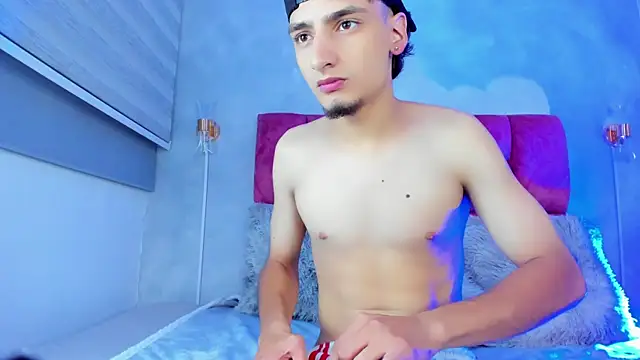 Snapshot of enzo_marblisky chatting on 07-24-26, 01:14 enzo marblisky online show from 07-24-26, 01:14