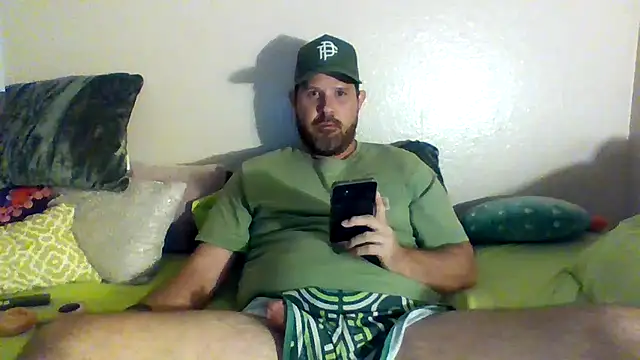 Snapshot of Cubby_Holes chatting on 07-25-26, 02:31 Cubby Holes online show from 07-25-26, 02:31