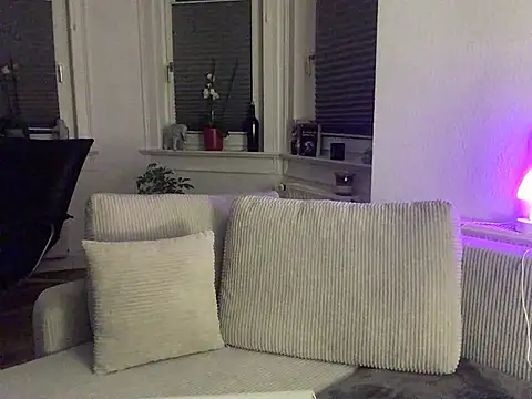 LaraaMaxx online show from 07-30-26, 08:19