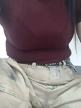 Snapshot of Susu_k9 chatting on 07-25-26, 04:10 Susu k9 online show from 07-25-26, 04:10