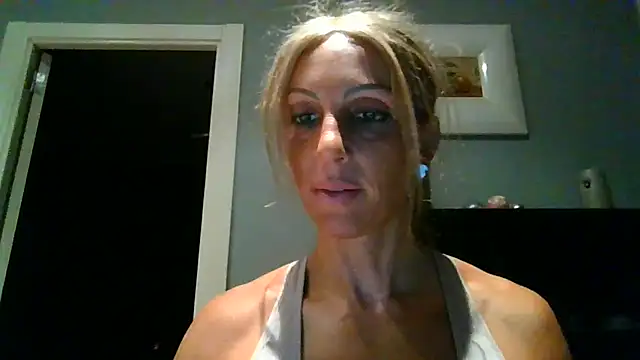cari guerrera online show from 07-29-26, 04:21