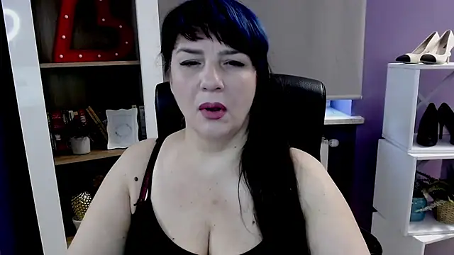 Snapshot of velvet_gloria chatting on 07-30-26, 04:44 velvet gloria online show from 07-30-26, 04:44