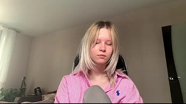 JessicaLowland online show from 07-22-26, 11:24