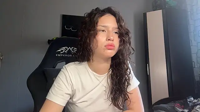 SharolynSalle online show from 07-25-26, 01:15