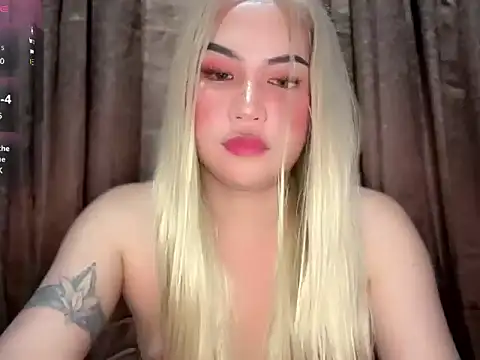 Snapshot of callmequeen69 chatting on 07-28-26, 03:21 callmequeen69 online show from 07-28-26, 03:21