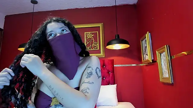 ArianaLaurent  online show from 07-27-26, 06:37