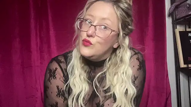 Snapshot of MissNaughtyBlonde chatting on 07-29-26, 12:42 MissNaughtyBlonde online show from 07-29-26, 12:42