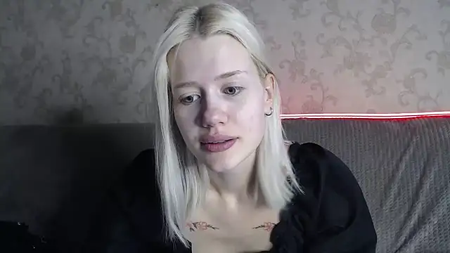 BlondyLedy online show from 07-29-26, 01:04