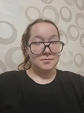 Snapshot of FionaDior chatting on 07-29-26, 04:16 FionaDior online show from 07-29-26, 04:16
