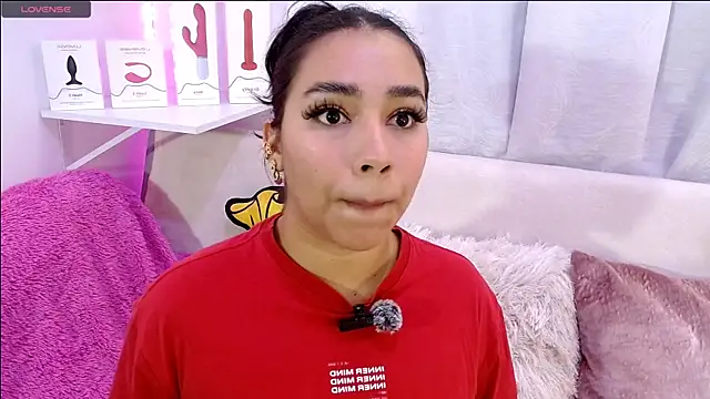 Snapshot of _Rios_Sofi_ chatting on 07-22-26, 06:43 Rios Sofi online show from 07-22-26, 06:43