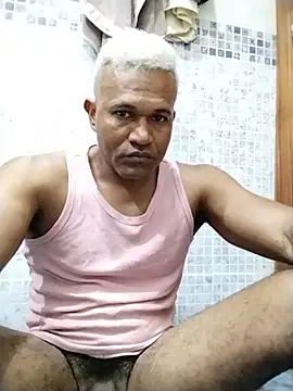 Snapshot of samario06 chatting on 07-15-26, 11:10 samario06 online show from 07-15-26, 11:10