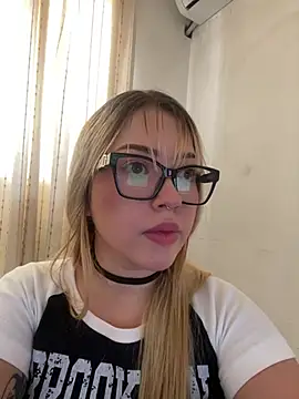ZoeJhonson-1 online show from 07-28-26, 04:50