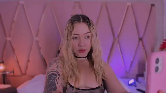 ZoeJhonson-1 online show from 07-30-26, 05:06