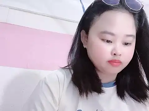 Snapshot of Nhungnhung88 chatting on 07-25-26, 07:28 Nhungnhung88 online show from 07-25-26, 07:28
