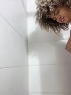 riri brunnete online show from 02-08-25, 12:50