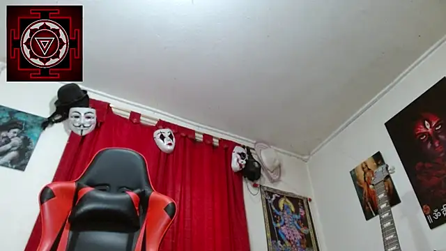 Amanda Valeska online show from 09-11-25, 04:51