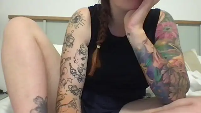 Snapshot of Selena__LuxX chatting on 07-27-26, 09:33 Selena LuxX online show from 07-27-26, 09:33