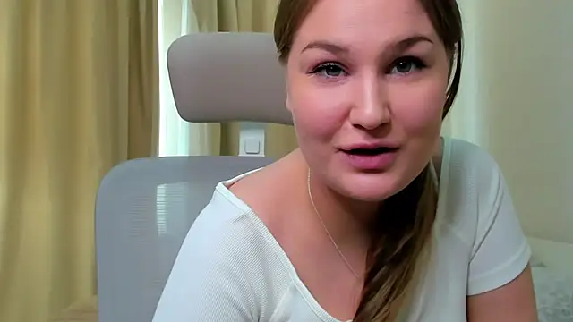 JennifferEwin online show from 07-25-26, 11:30