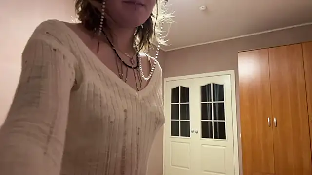 JosephineBulmer online show from 07-29-26, 06:06