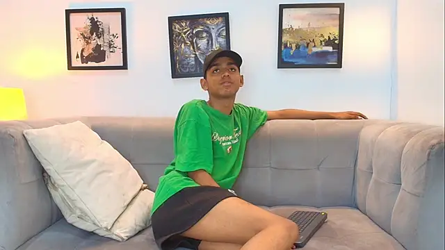 LOVELY LEGANDS online show from 07-28-26, 03:21
