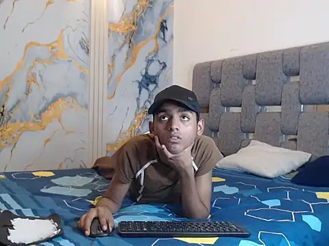 LOVELY LEGANDS online show from 07-30-26, 03:22