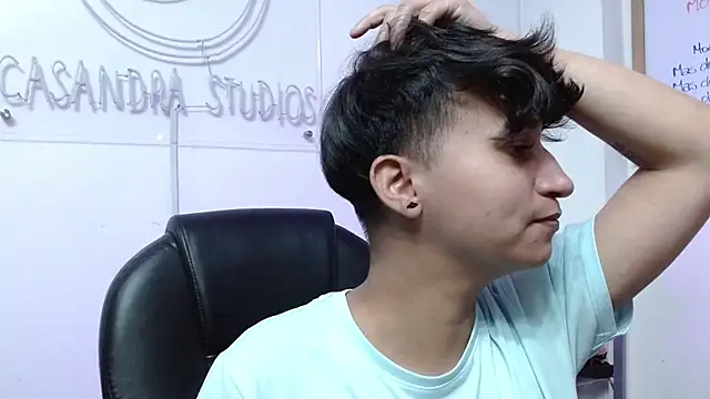 camiFOX 69 online show from 07-27-26, 05:25