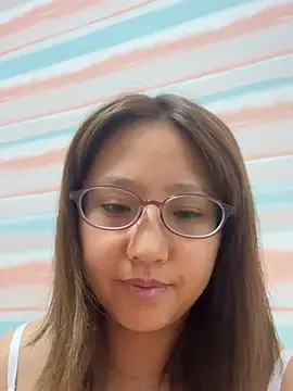 Snapshot of ayasa11 chatting on 07-28-26, 12:18 ayasa11 online show from 07-28-26, 12:18