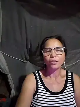 Snapshot of MissYourLove chatting on 07-28-26, 05:12 MissYourLove online show from 07-28-26, 05:12