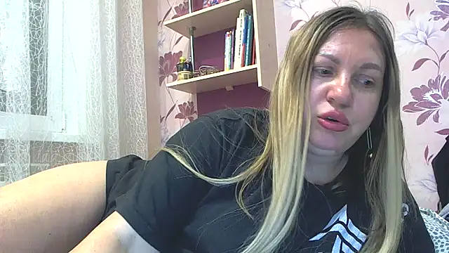 AmandaSexyHotAss20 online show from 07-28-26, 09:03