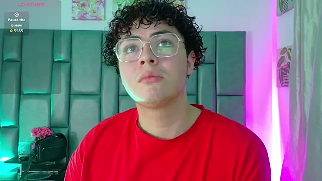 Snapshot of JaxMiller_04 chatting on 07-29-26, 01:48 JaxMiller 04 online show from 07-29-26, 01:48